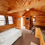 Deluxe Cabin6 Within Campground